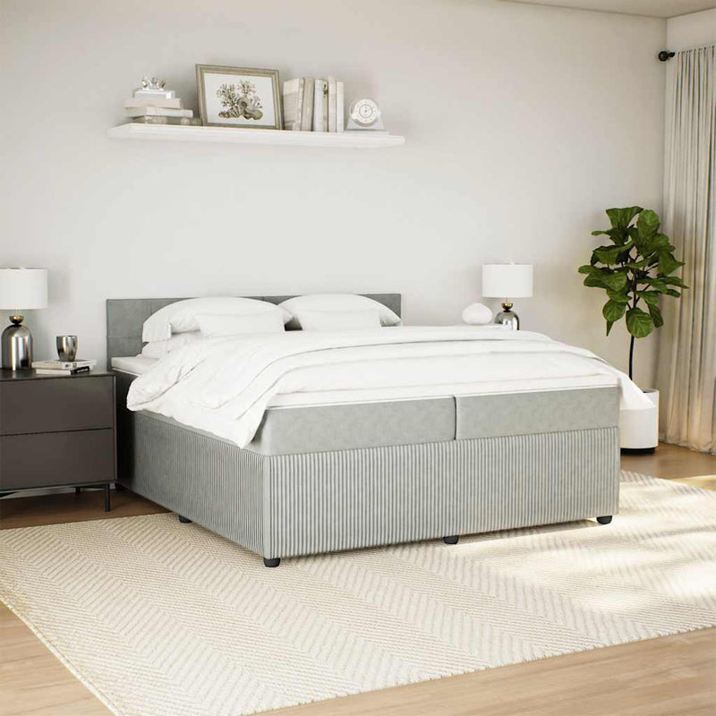 Pat box spring cu saltea, gri deschis, 200x200 cm, catifea