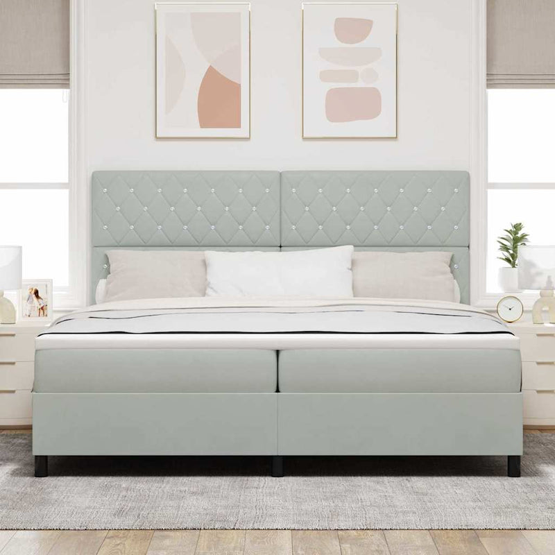 Pat cu arcuri cu saltea Gri deschis 200 x 200 cm Catifea