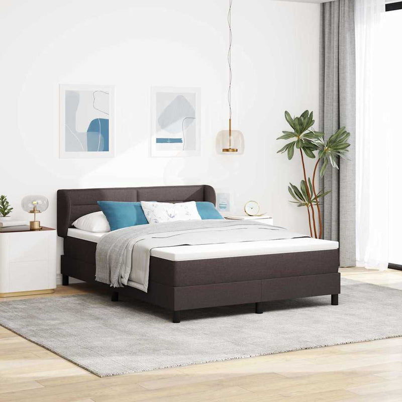 Pat cu arcuri cu headboard Maro închis 140 x 200 cm țesătură