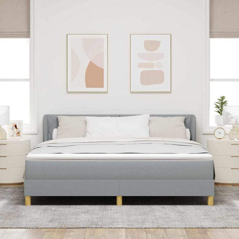 Pat cu arcuri cu headboard Gri deschis 180 x 200 cm țesătură