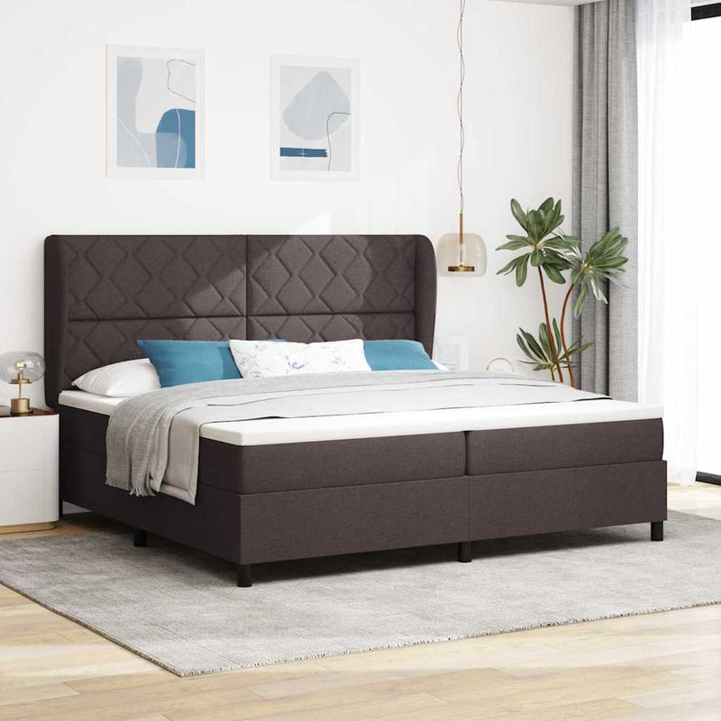 Pat cu arcuri cu headboard Maro închis 200 x 200 cm țesătură