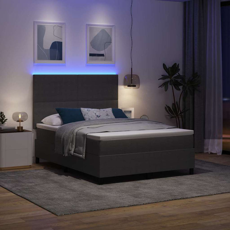 Pat cu arc LED cu headboard Gri deschis și alb. 140 x 190 cm