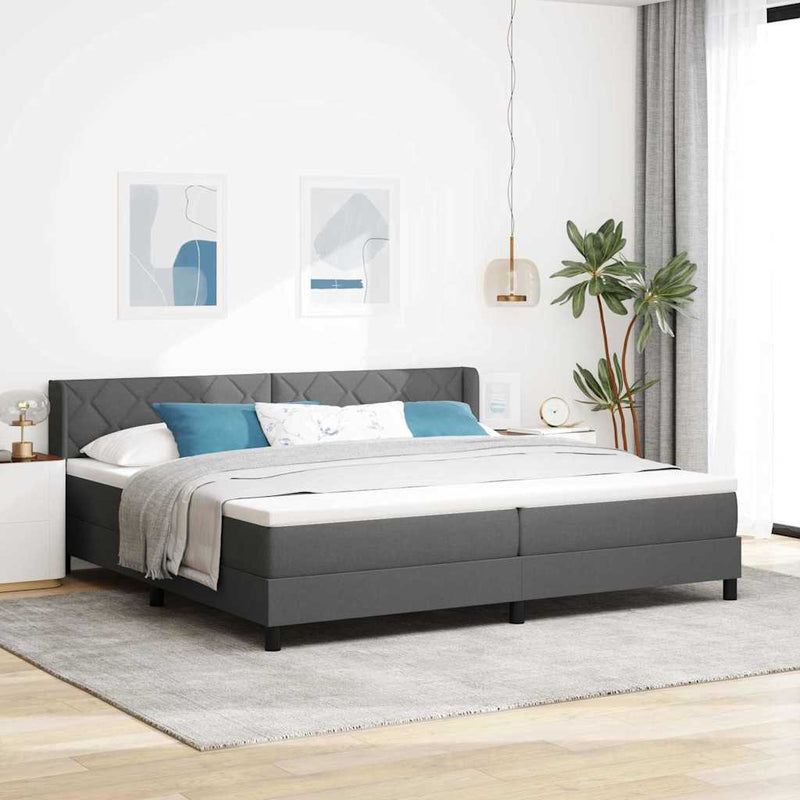 Pat cu arcuri cu headboard Gri închis 200 x 200 cm țesătură
