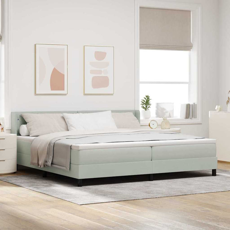 Pat cu arcuri cu headboard Gri deschis 200 x 200 cm Catifea