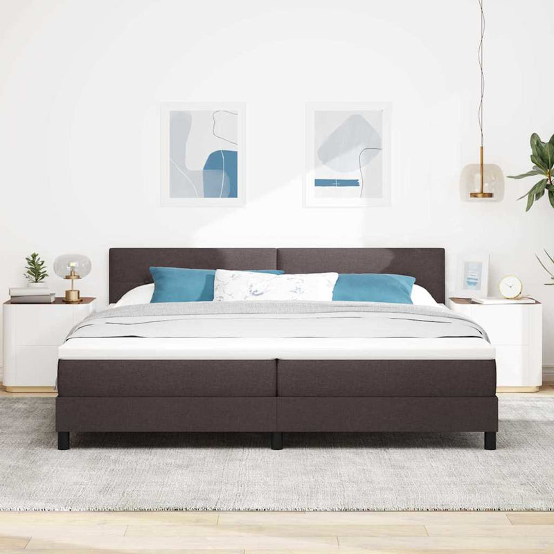 Pat cu arcuri cu benzi LED Maro închis 200 x 200 cm țesătură