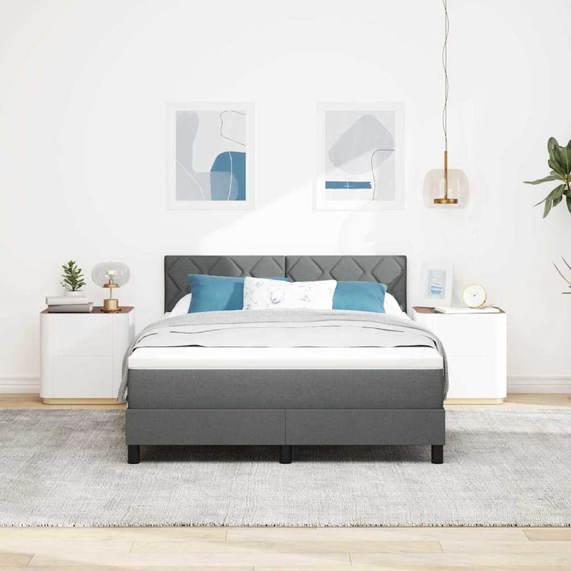 Pat cu arcuri cu benzi LED Gri închis 140 x 190 cm țesătură