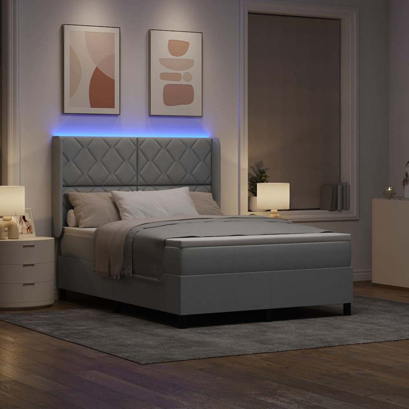 Pat cu arc LED cu headboard Gri deschis 140 x 190 cm țesătură