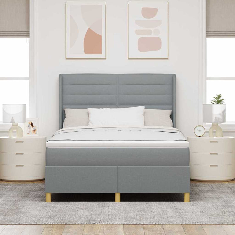 Pat cu arcuri cu benzi LED Gri deschis 140 x 190 cm țesătură