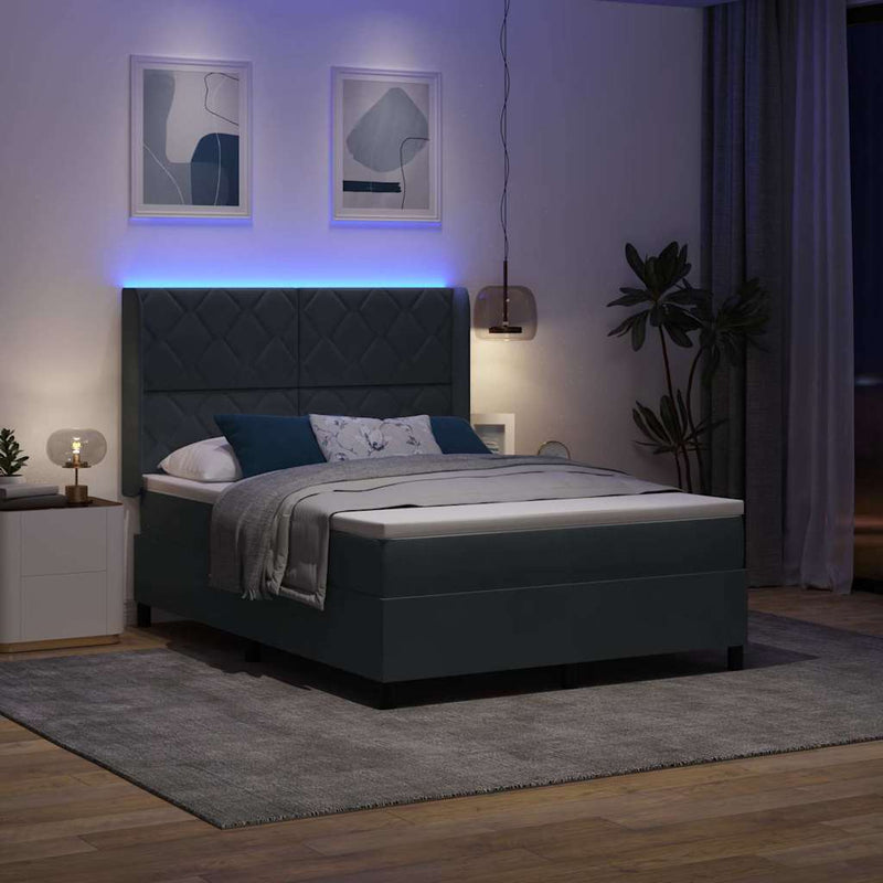 Pat cu arcuri cu benzi LED Gri închis 140 x 200 cm Catifea