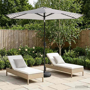 Parasol de grădină cu lumini LED și bază 270 x 270 cm Poliester