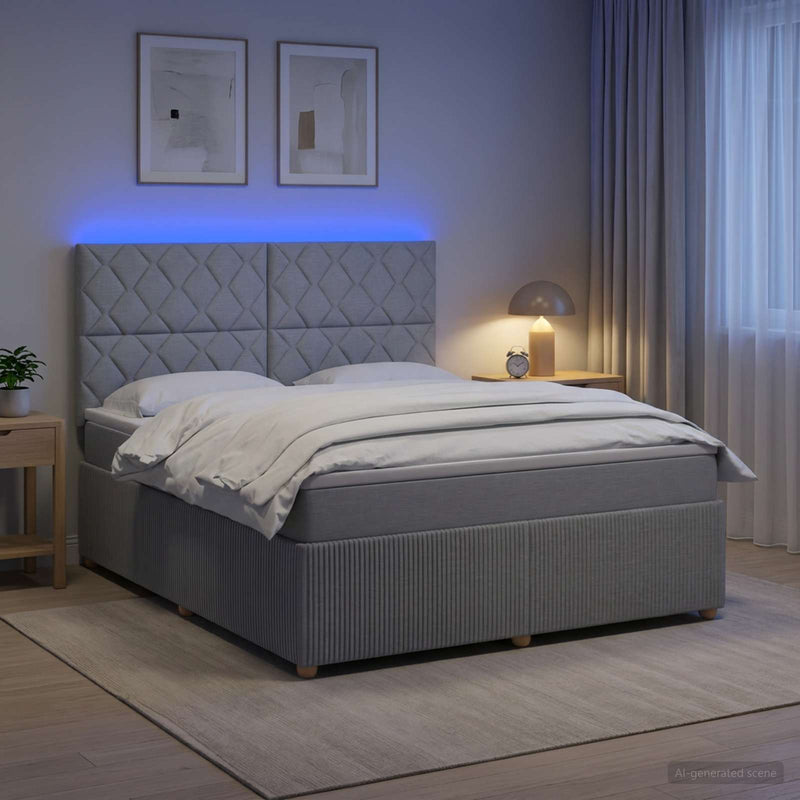 Pat cu arcuri LED și saltea Gri deschis 140 x 200 cm Țesătură