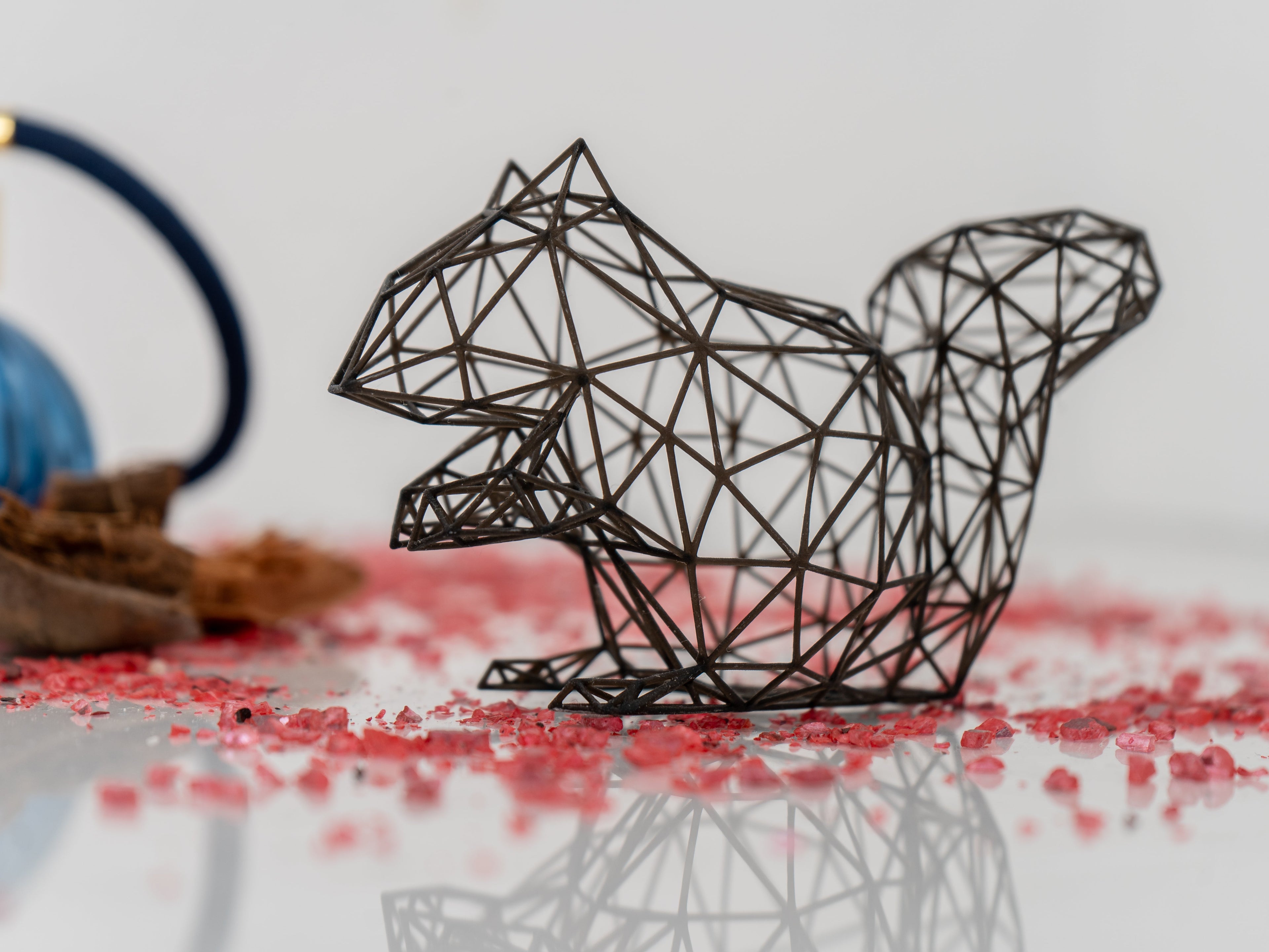 Enchanting Squirrel Wire Decor Sculpture-1