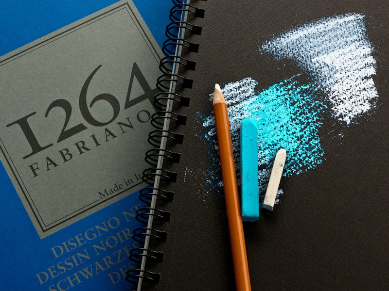 Bloc desen 1264 Black Drawing, A4, 200gr, 40 file, cu spirală Fabriano